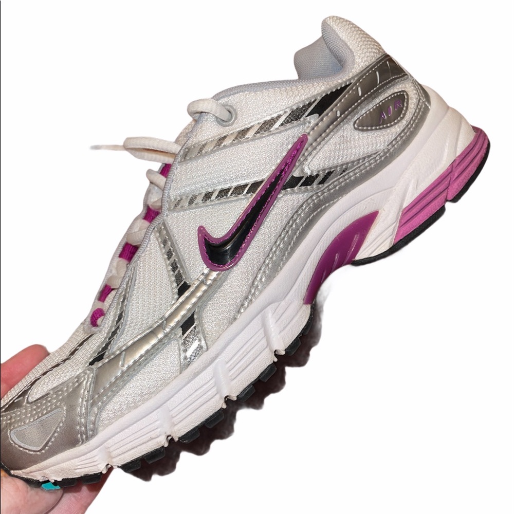 Women’s Nike Air N Sight Running Sneaker